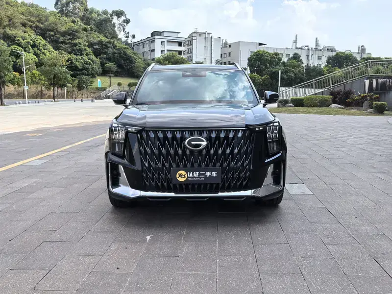 2022 GAC Trumpchi GS8 с пробегом 70 000 км