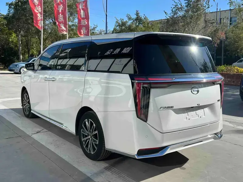 2024 GAC Trumpchi M8 с пробегом 58 000 км