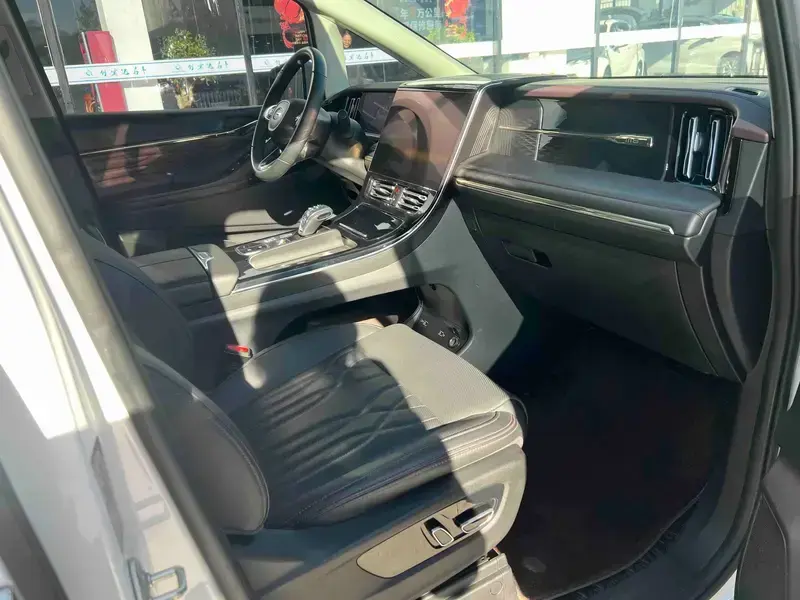 2024 GAC Trumpchi M8 с пробегом 58 000 км