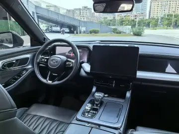 2022 GAC Trumpchi GS8 с пробегом 70 000 км