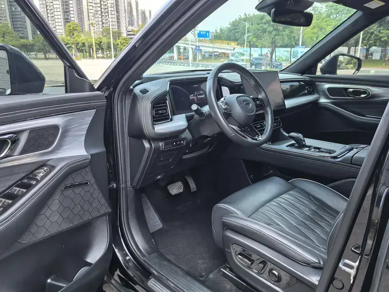 2022 GAC Trumpchi GS8 с пробегом 70 000 км