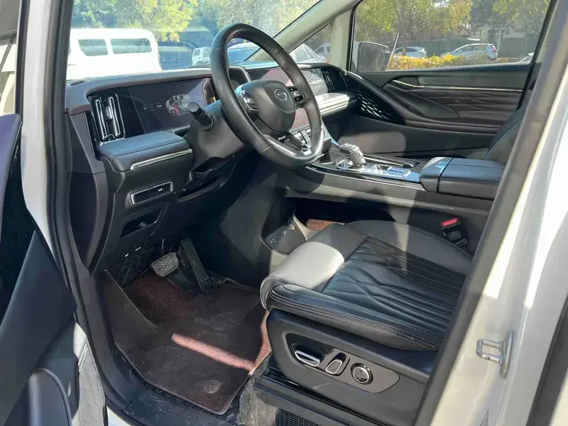 2024 GAC Trumpchi M8 с пробегом 58 000 км