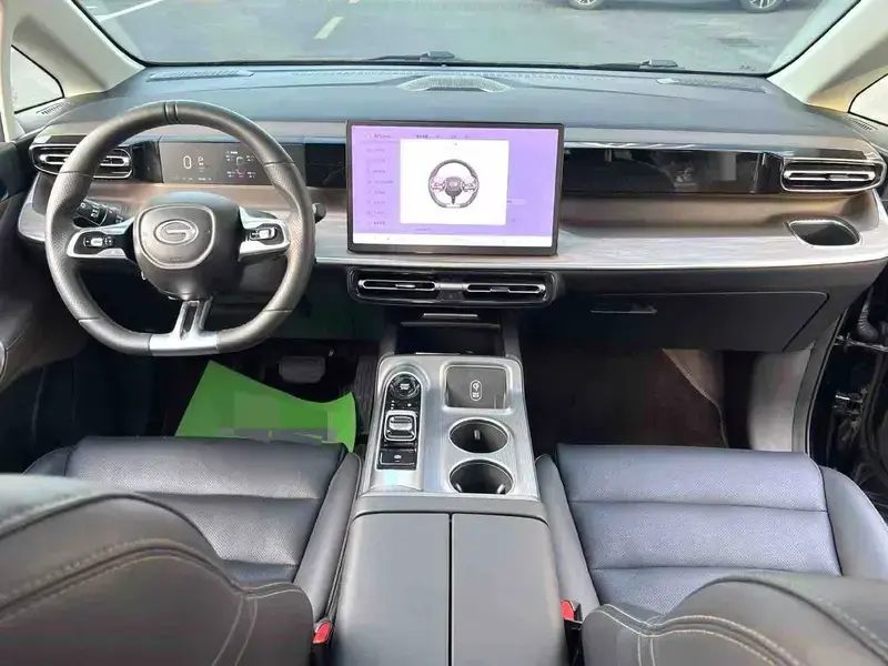 2024 GAC Trumpchi E8 с пробегом 33 000 км