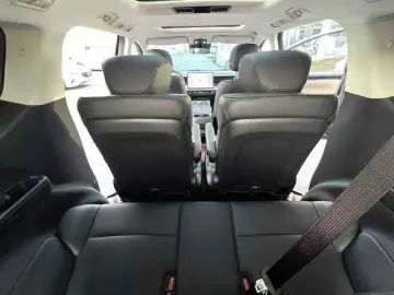 2024 GAC Trumpchi E8 с пробегом 33 000 км