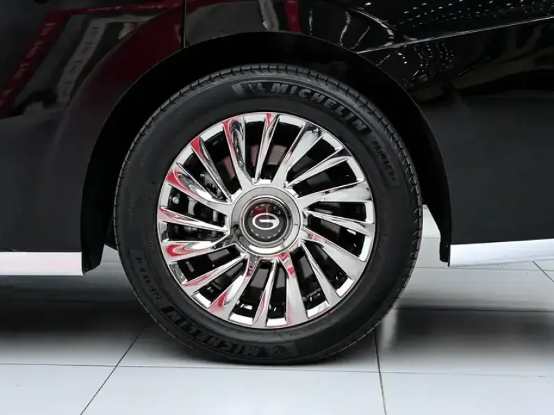 2024 GAC Trumpchi M8 с пробегом 15 800 км