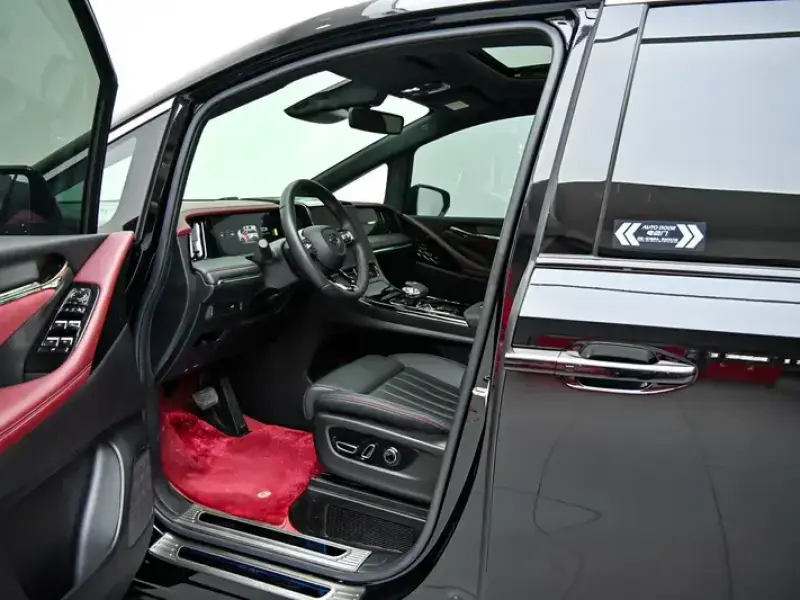 2024 GAC Trumpchi M8 с пробегом 15 800 км
