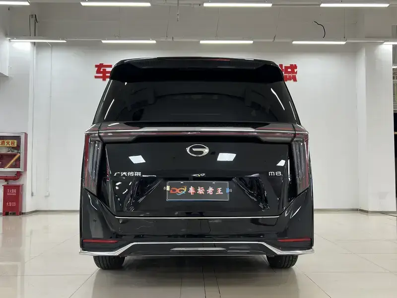 2024 GAC Trumpchi M8 с пробегом 16 000 км