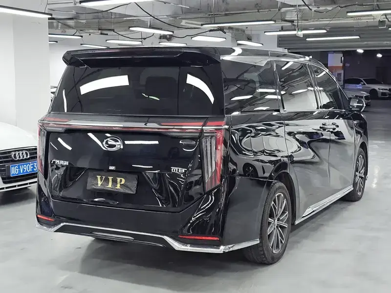 2023 GAC Trumpchi M8 с пробегом 90 000 км