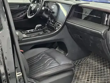 2023 GAC Trumpchi M8 с пробегом 90 000 км