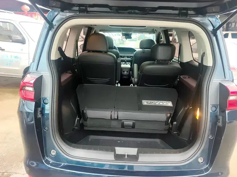 2021 GAC Trumpchi M6 с пробегом 47 000 км