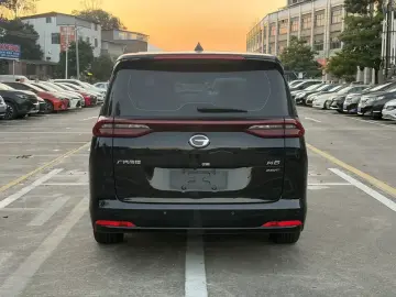 2021 GAC Trumpchi M6 с пробегом 75 000 км