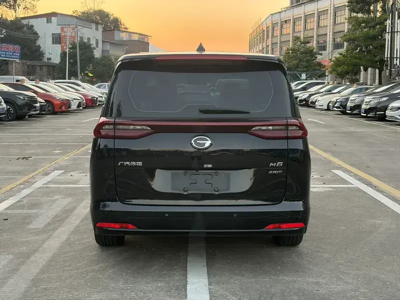 2021 GAC Trumpchi M6 с пробегом 75 000 км
