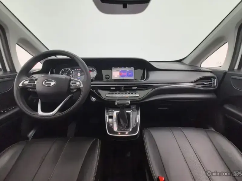2021 GAC Trumpchi M6 с пробегом 105 800 км