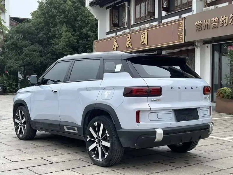 2022 Geely Icon с пробегом 23 000 км