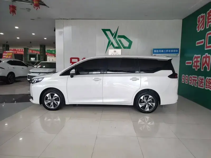2021 GAC Trumpchi M6 с пробегом 99 000 км