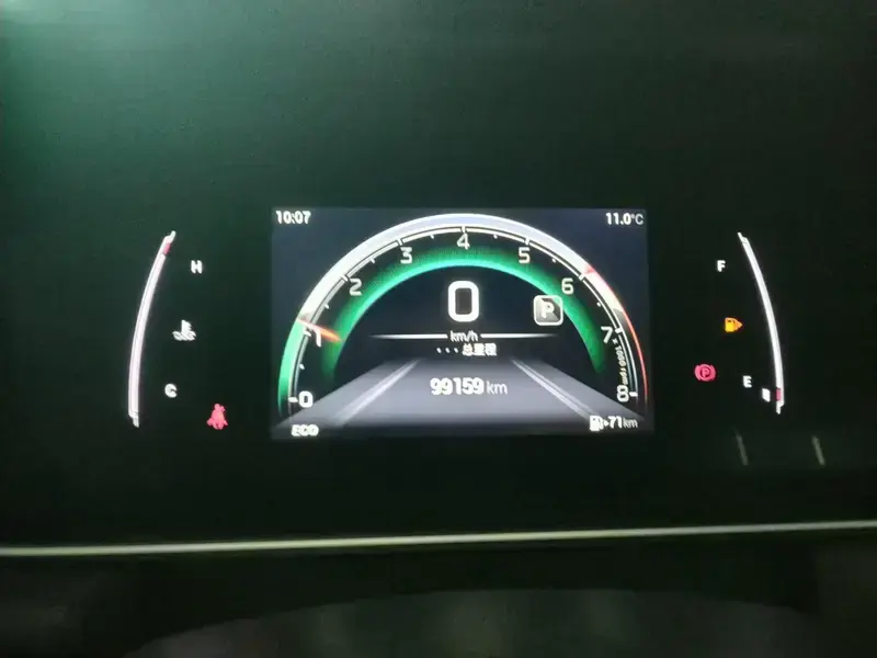 2021 GAC Trumpchi M6 с пробегом 99 000 км