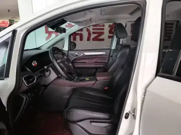 2021 GAC Trumpchi M6 с пробегом 99 000 км