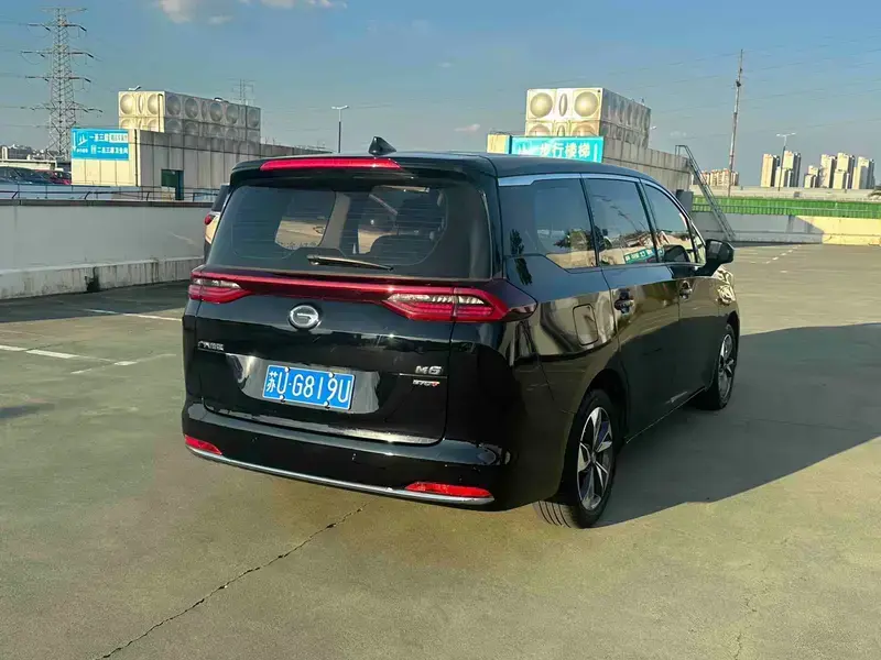 2021 GAC Trumpchi M6 с пробегом 55 000 км