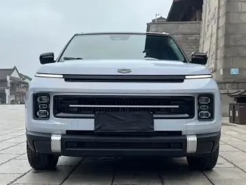 2023 Geely Icon с пробегом 24 000 км