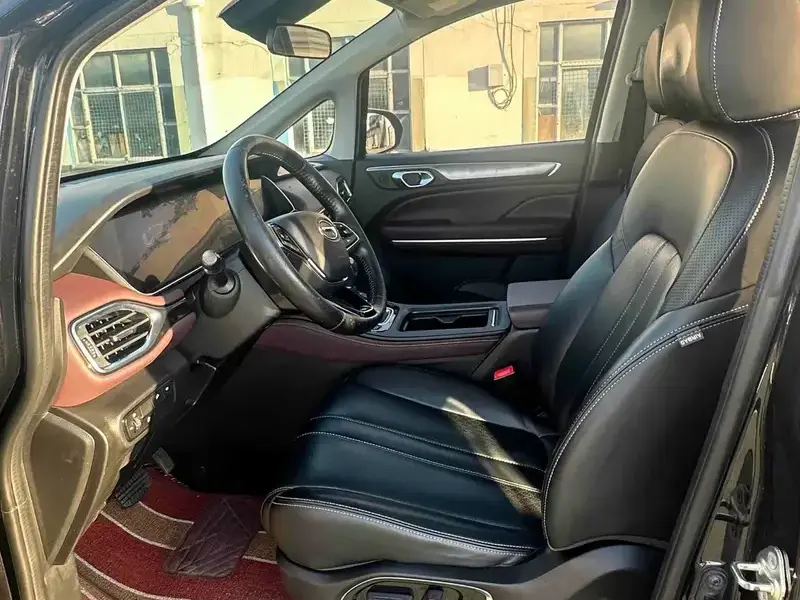 2021 GAC Trumpchi M6 с пробегом 55 000 км