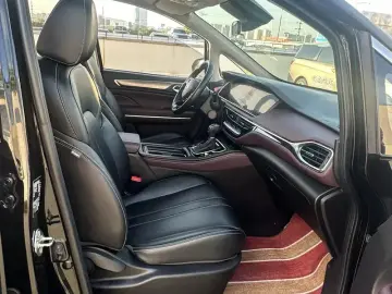 2021 GAC Trumpchi M6 с пробегом 55 000 км