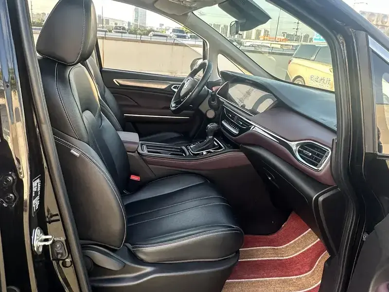 2021 GAC Trumpchi M6 с пробегом 55 000 км