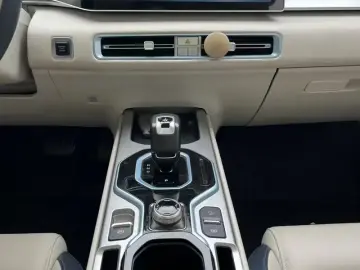 2023 Geely Icon с пробегом 24 000 км