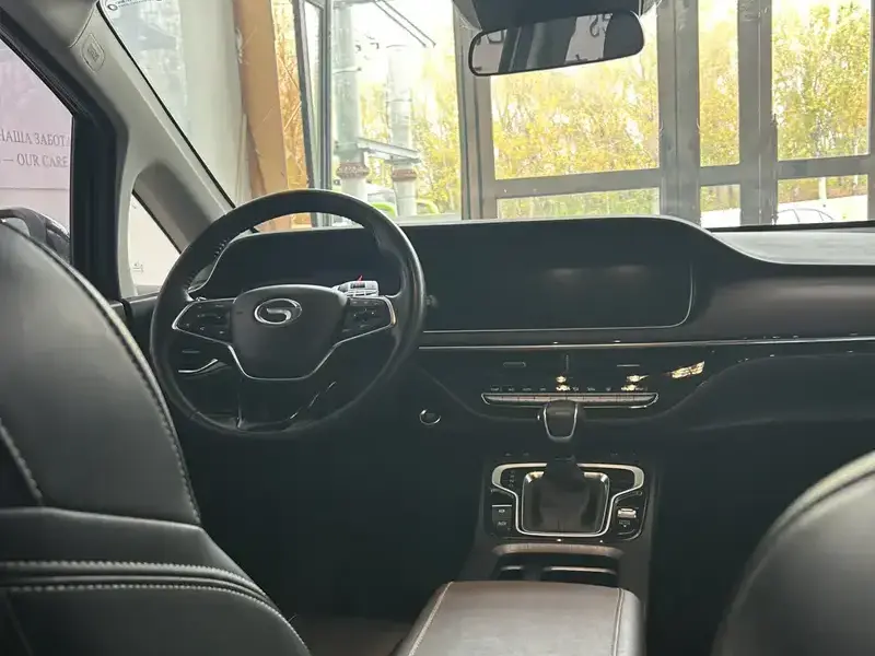 2021 GAC Trumpchi M6 с пробегом 60 400 км
