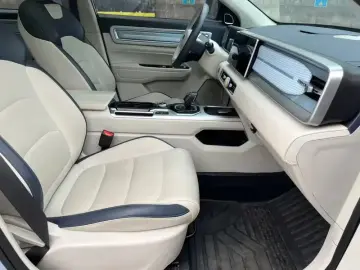 2023 Geely Icon с пробегом 24 000 км