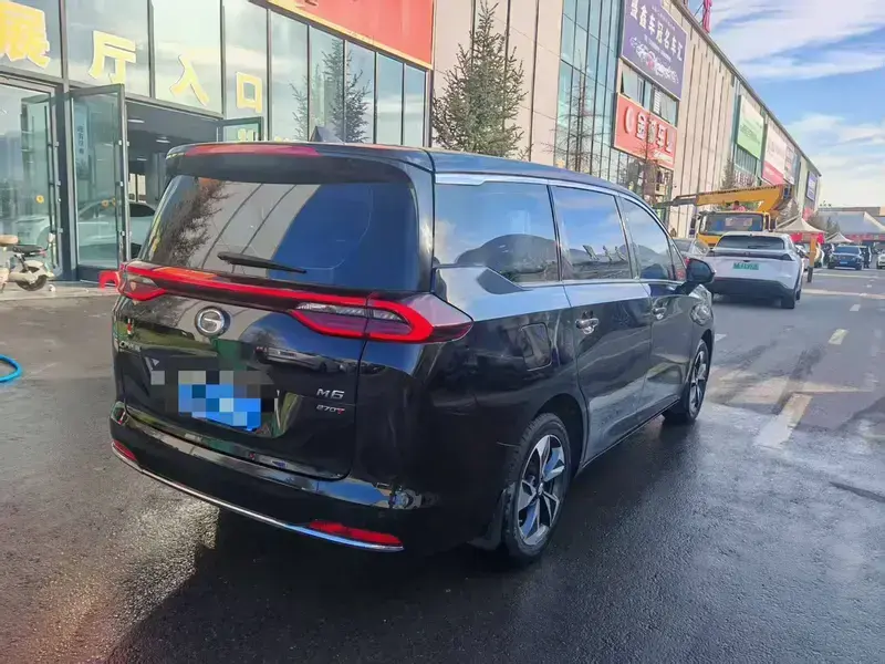 2021 GAC Trumpchi M6 с пробегом 39 000 км