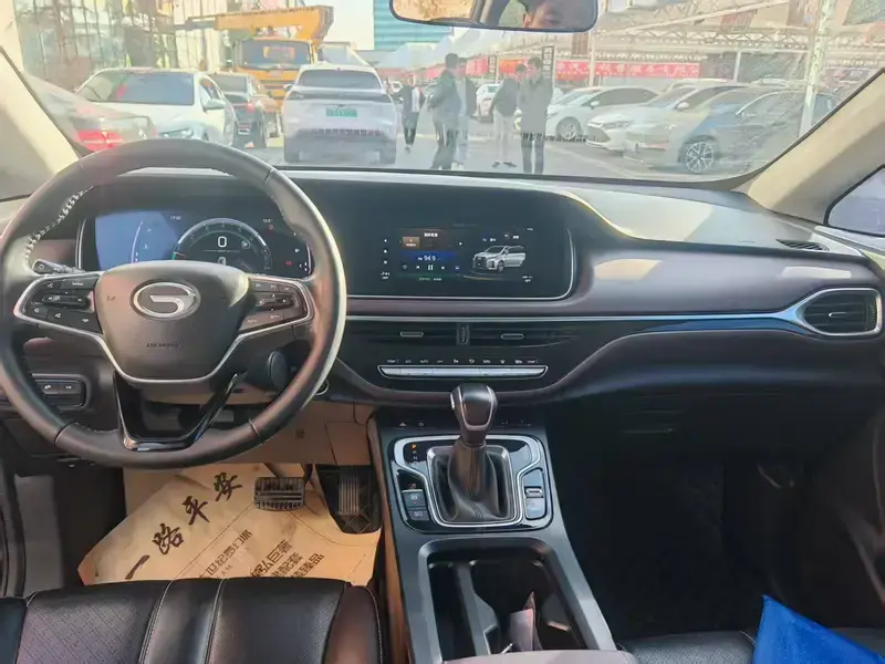 2021 GAC Trumpchi M6 с пробегом 39 000 км