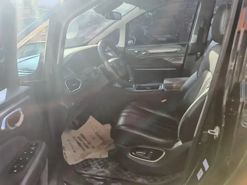 2021 GAC Trumpchi M6 с пробегом 39 000 км