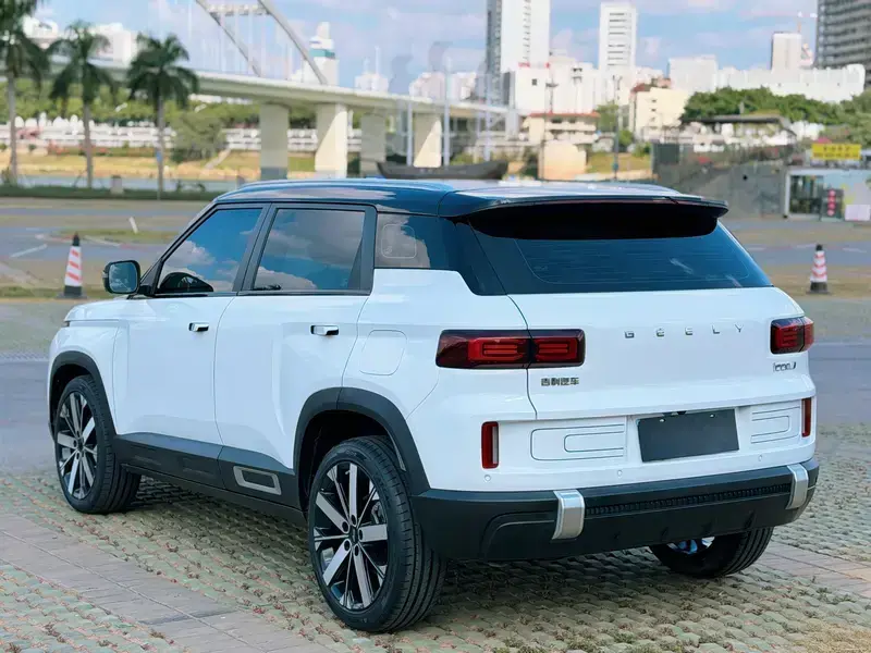 2023 Geely Icon с пробегом 29 900 км