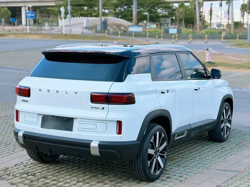 2023 Geely Icon с пробегом 29 900 км