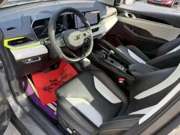 2023 Geely Binyue с пробегом 35 000 км