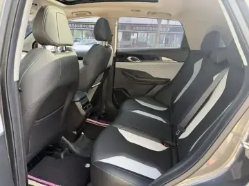 2023 Geely Binyue с пробегом 35 000 км