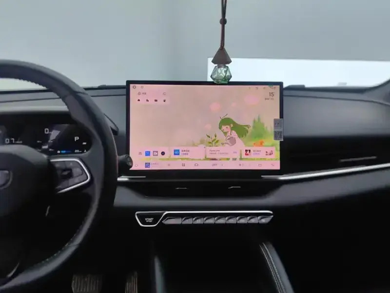 2025 Geely Binyue с пробегом 10 000 км