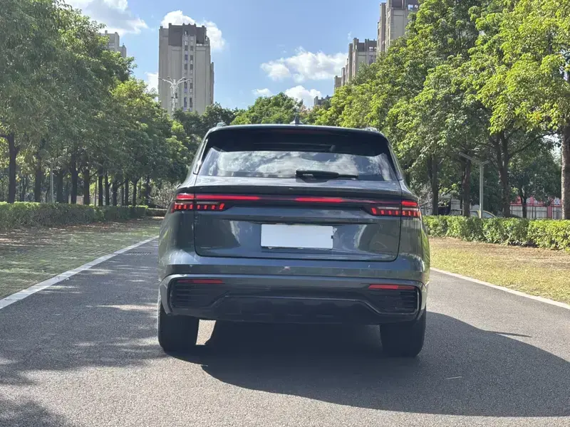 2021 Geely Monjaro с пробегом 37 000 км