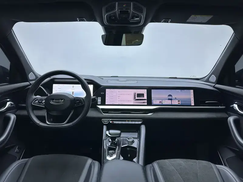 2024 Geely Monjaro с пробегом 18 700 км