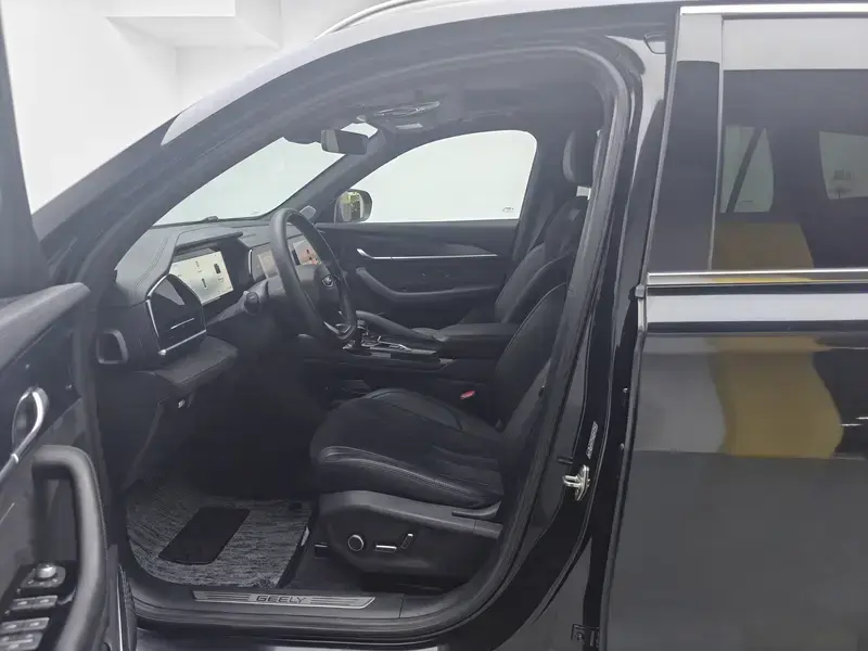 2024 Geely Monjaro с пробегом 47 800 км