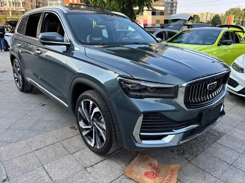 2021 Geely Monjaro с пробегом 50 000 км