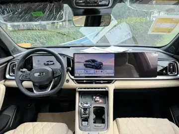 2026 Geely Monjaro с пробегом 1 000 км