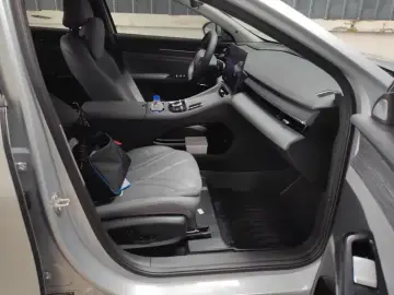 2025 Geely Galaxy L6 с пробегом 14 000 км