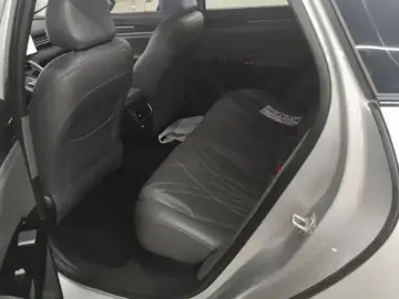 2025 Geely Galaxy L6 с пробегом 14 000 км