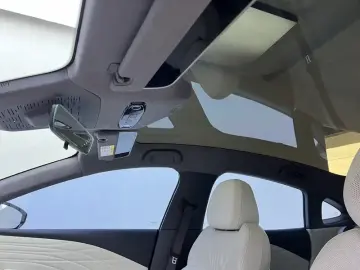 2024 Geely Galaxy E8 с пробегом 37 000 км