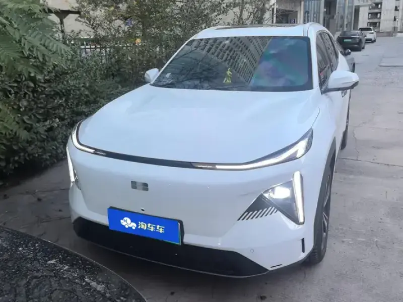 2023 Geely Galaxy L7 с пробегом 37 000 км