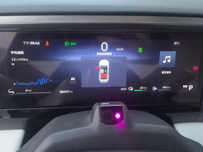 2023 Geely Galaxy L7 с пробегом 37 000 км