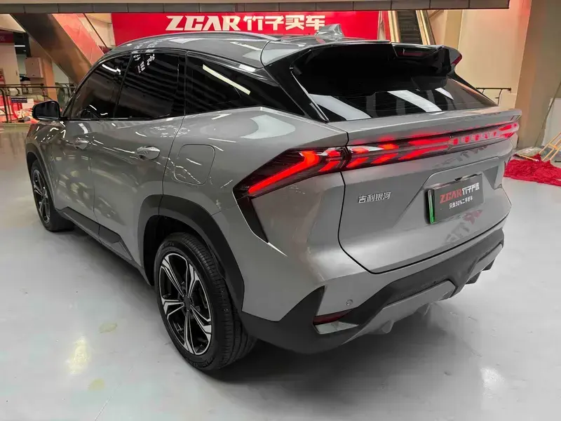 2024 Geely Galaxy L7 с пробегом 24 500 км