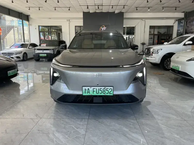 2023 Geely Galaxy L7 с пробегом 50 000 км