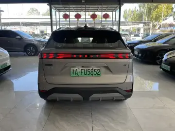 2023 Geely Galaxy L7 с пробегом 50 000 км